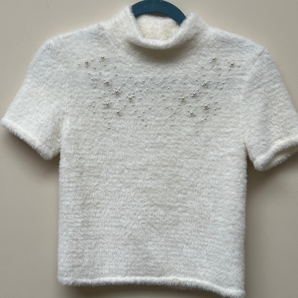 Zara White Fuzzy Sweater